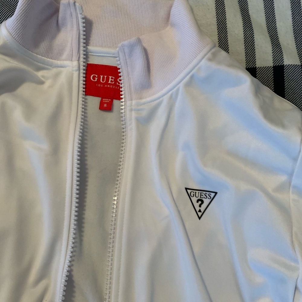 Guess zip up